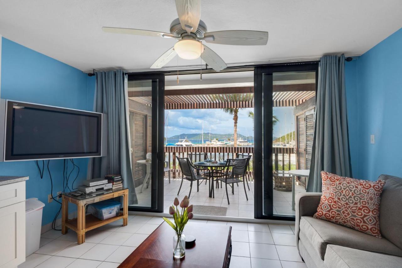 Sapphire Beach Resort East End  Buitenkant foto