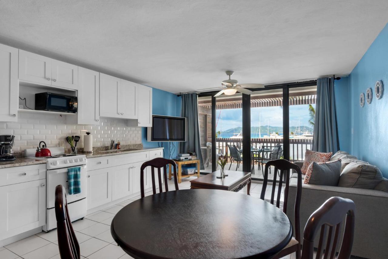 Sapphire Beach Resort East End  Buitenkant foto